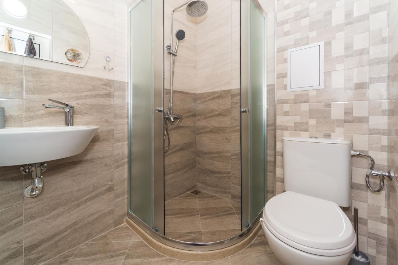 Alma Apartment - Stylish 1Bd Flat With Balcony By Flat Mаnager Plovdiv Exteriör bild