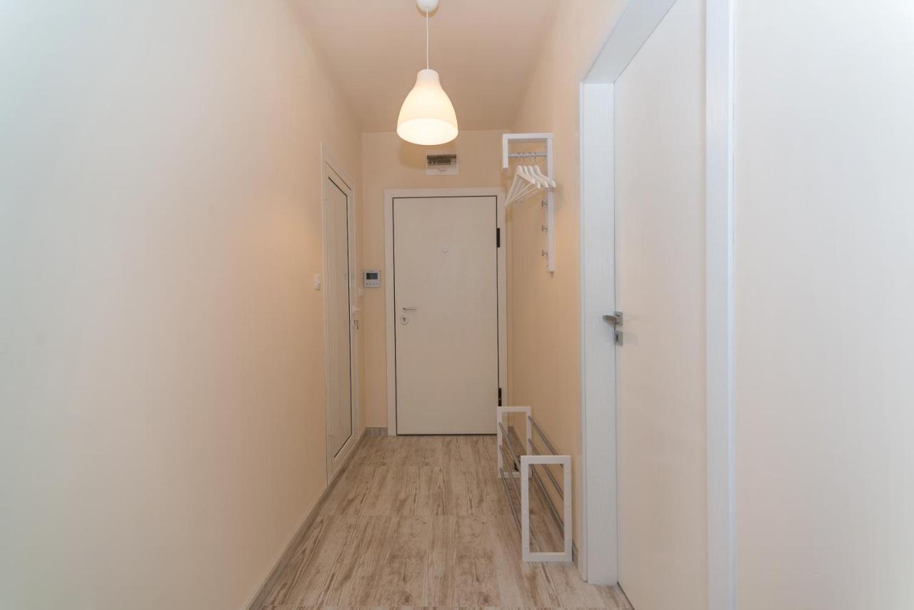 Alma Apartment - Stylish 1Bd Flat With Balcony By Flat Mаnager Plovdiv Exteriör bild